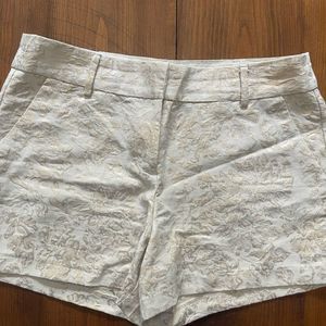 Jennifer Lopez gold/cream shorts size 10